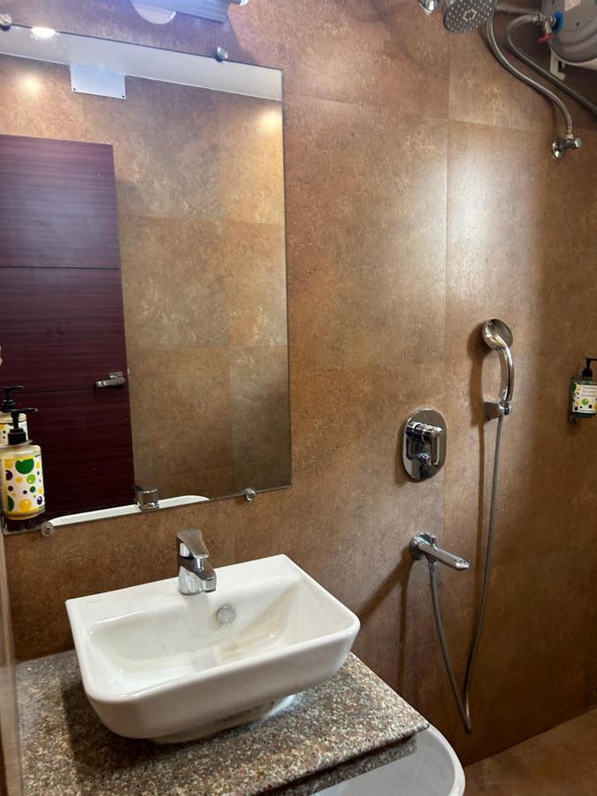 The Aster Enclave Hotel โกลกาตา ภายนอก รูปภาพ