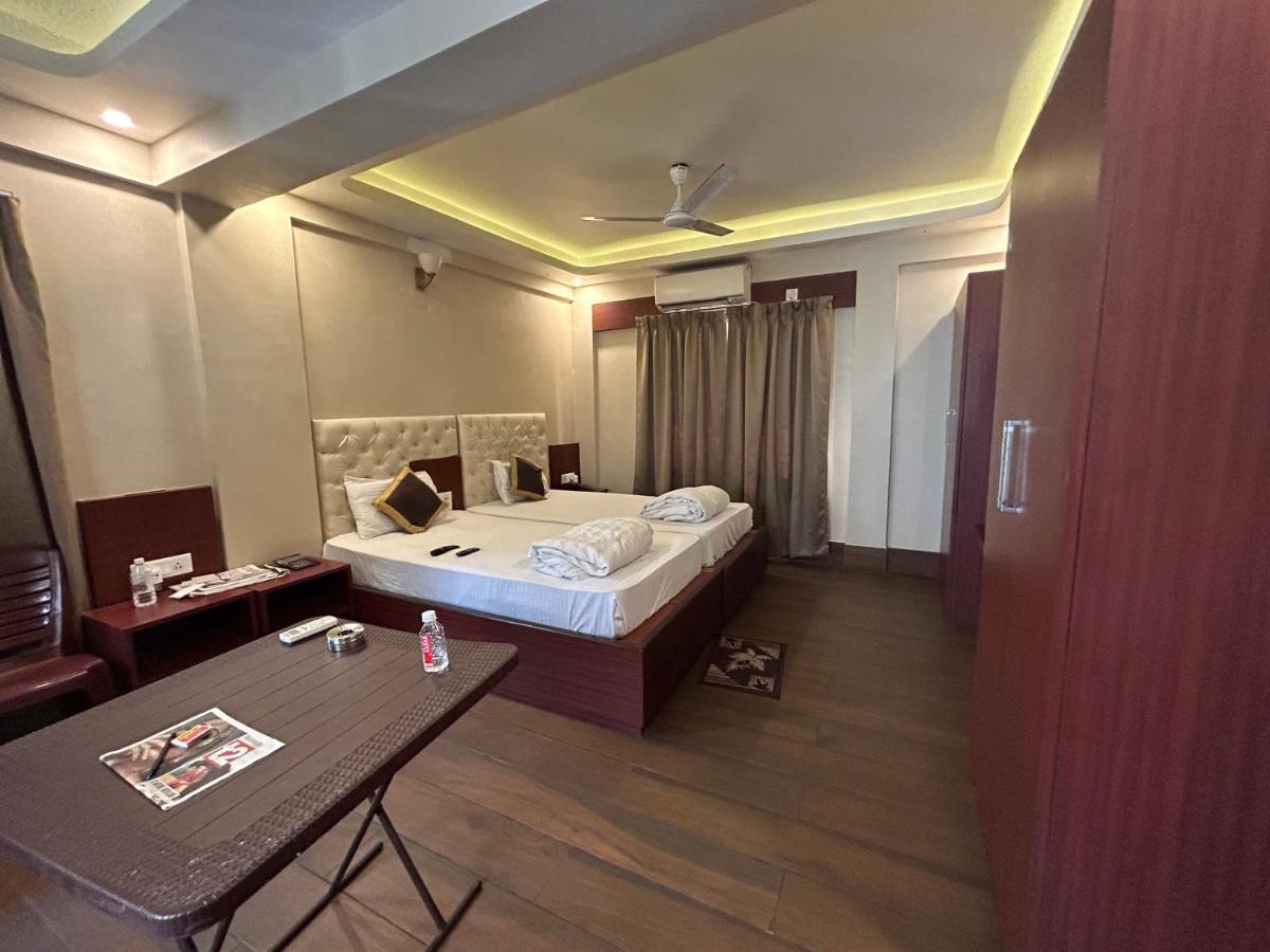 The Aster Enclave Hotel โกลกาตา ภายนอก รูปภาพ